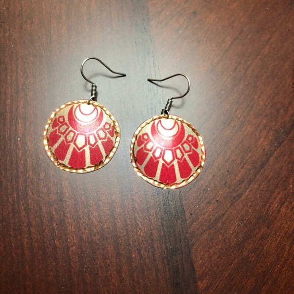 Earring - Picture 2 of 3